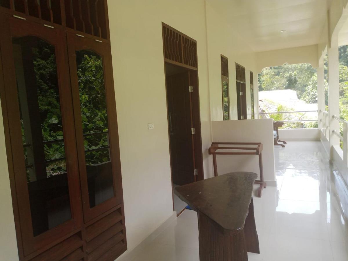 Raja Guest House - Jungle Trekking & Tours Bukit Lawang Sumatra Luaran gambar
