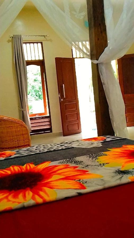 Raja Guest House - Jungle Trekking & Tours Bukit Lawang Sumatra Luaran gambar