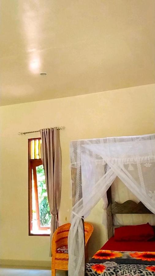 Raja Guest House - Jungle Trekking & Tours Bukit Lawang Sumatra Luaran gambar